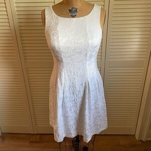 JUST TYLOR White Above the knee Sleeveless Dress Textured Fabric Size 8